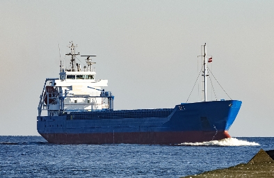 散貨船海運(yùn)將繼續(xù)扮演著重要角色，為全球經(jīng)濟(jì)注入活力與希望